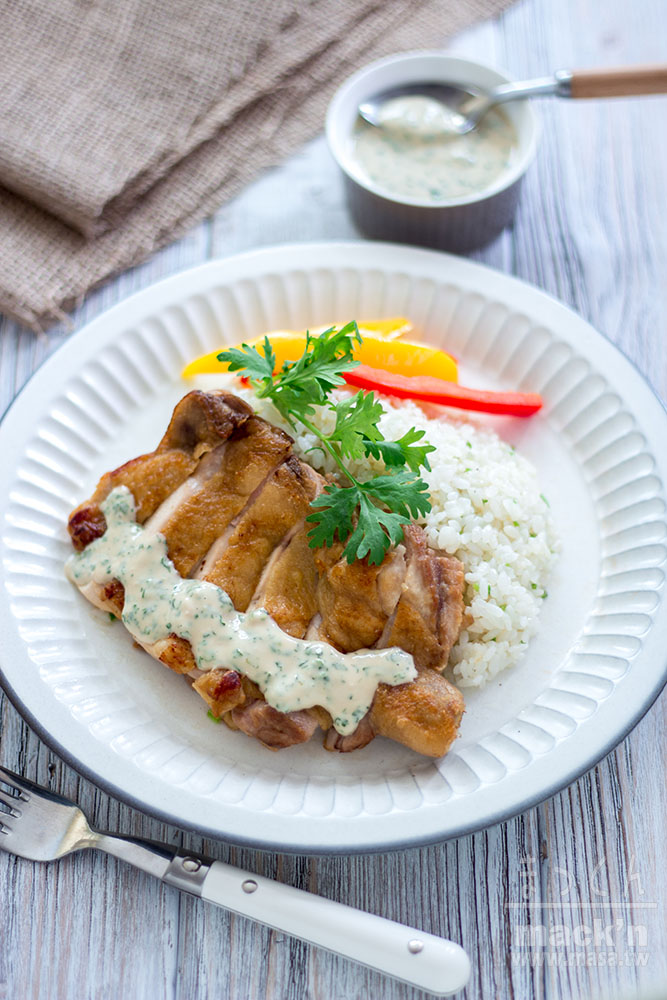 雞肉食譜-胡麻醬&香菜tahini sauce 雞腿排