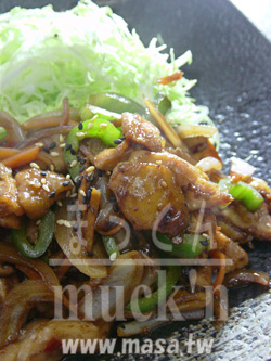 家常菜食譜-日式定食屋風!辣味噌炒雞肉&豐富野菜