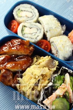 便當食譜,壽司食譜,日本料理-行楽季節大活躍! 日本の味Sushi & Teriyaki/壽司,照燒雞便當