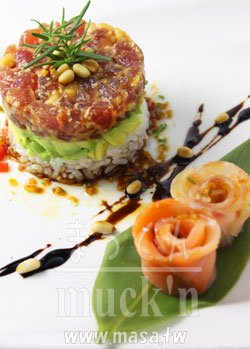 海鮮食譜,壽司食譜-鮪魚松子酪梨千層壽司,年菜食譜
				