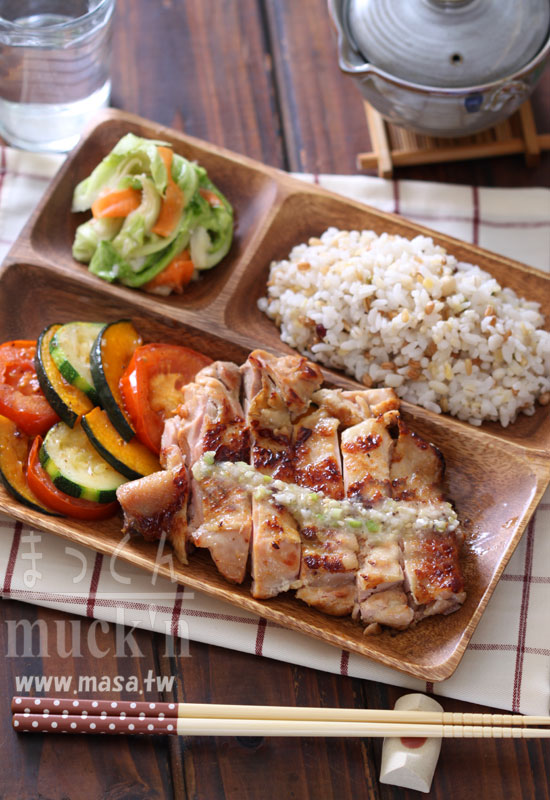 早午餐食譜,雞肉食譜-鹽麴雞腿排&高麗漬物Lunch Plate